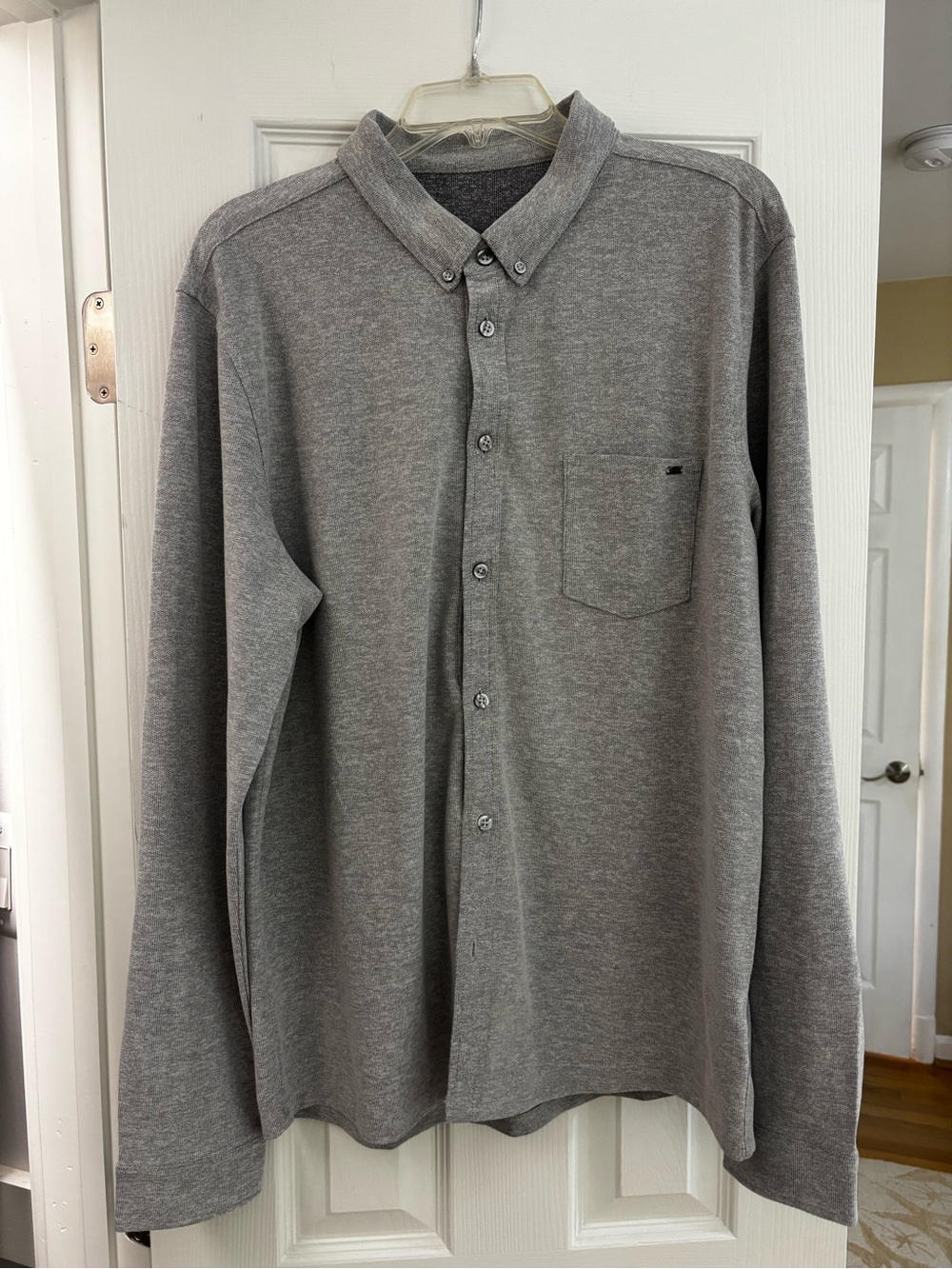 Vuori XL grey overshirt